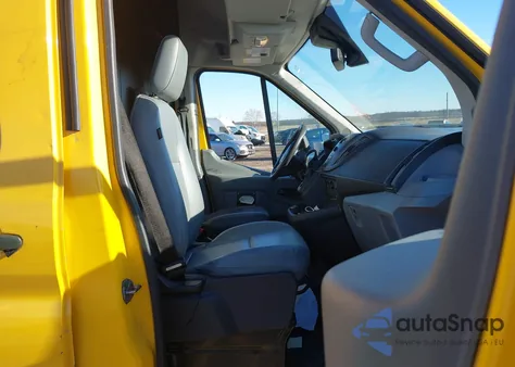 2018 Ford Transit-250 z USA, uszkodzony, nr VIN 1FTYR2XM5JKA63999